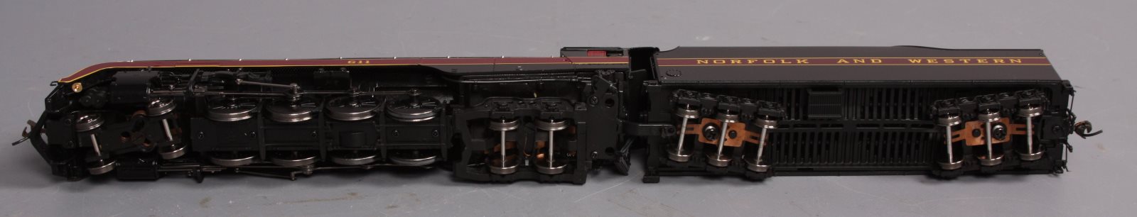 Broadway Limited 2550 HO Norfolk & Western Class J 4-8-4 Paragon2™ #611