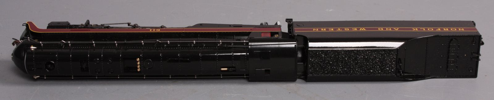 Broadway Limited 2550 HO Norfolk & Western Class J 4-8-4 Paragon2™ #611