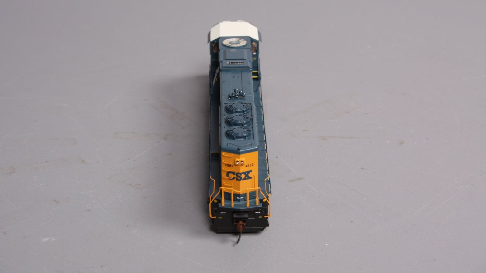 Athearn G64769 HO CSX/YN3 SD70MAC Diesel Locomotive #4582