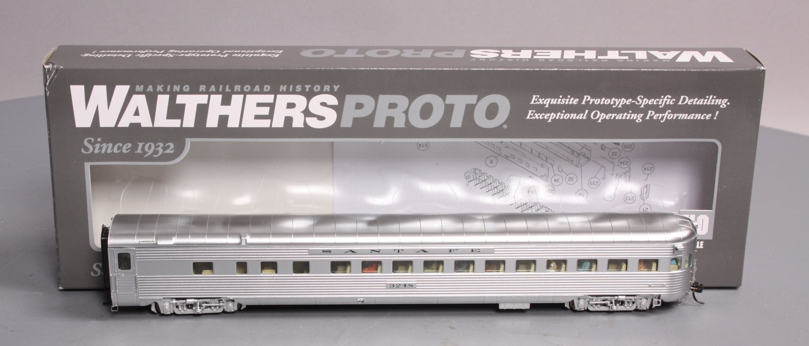 Walthers 920-9473 HO Santa Fe El Capitan 85' P-S 42-Seat Coach Observation #3248