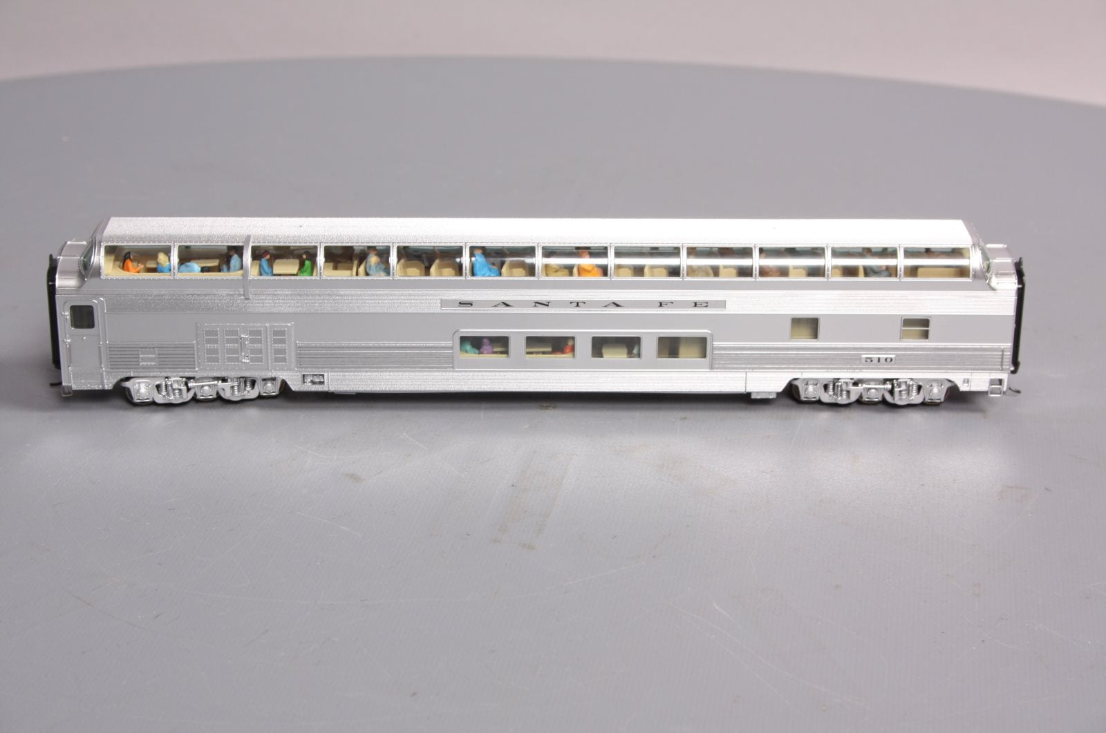 Walthers 920-9472 HO Scale Santa Fe El Capitan 85' Budd Big Dome Bar Lounge #510