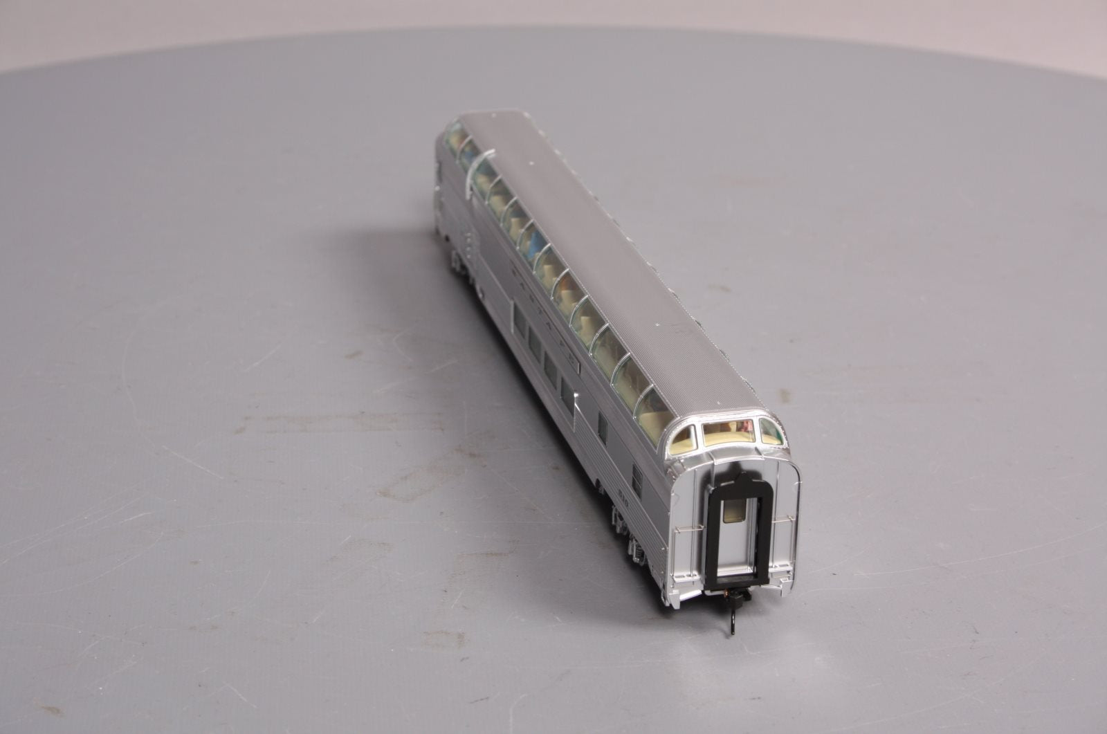 Walthers 920-9472 HO Scale Santa Fe El Capitan 85' Budd Big Dome Bar Lounge #510