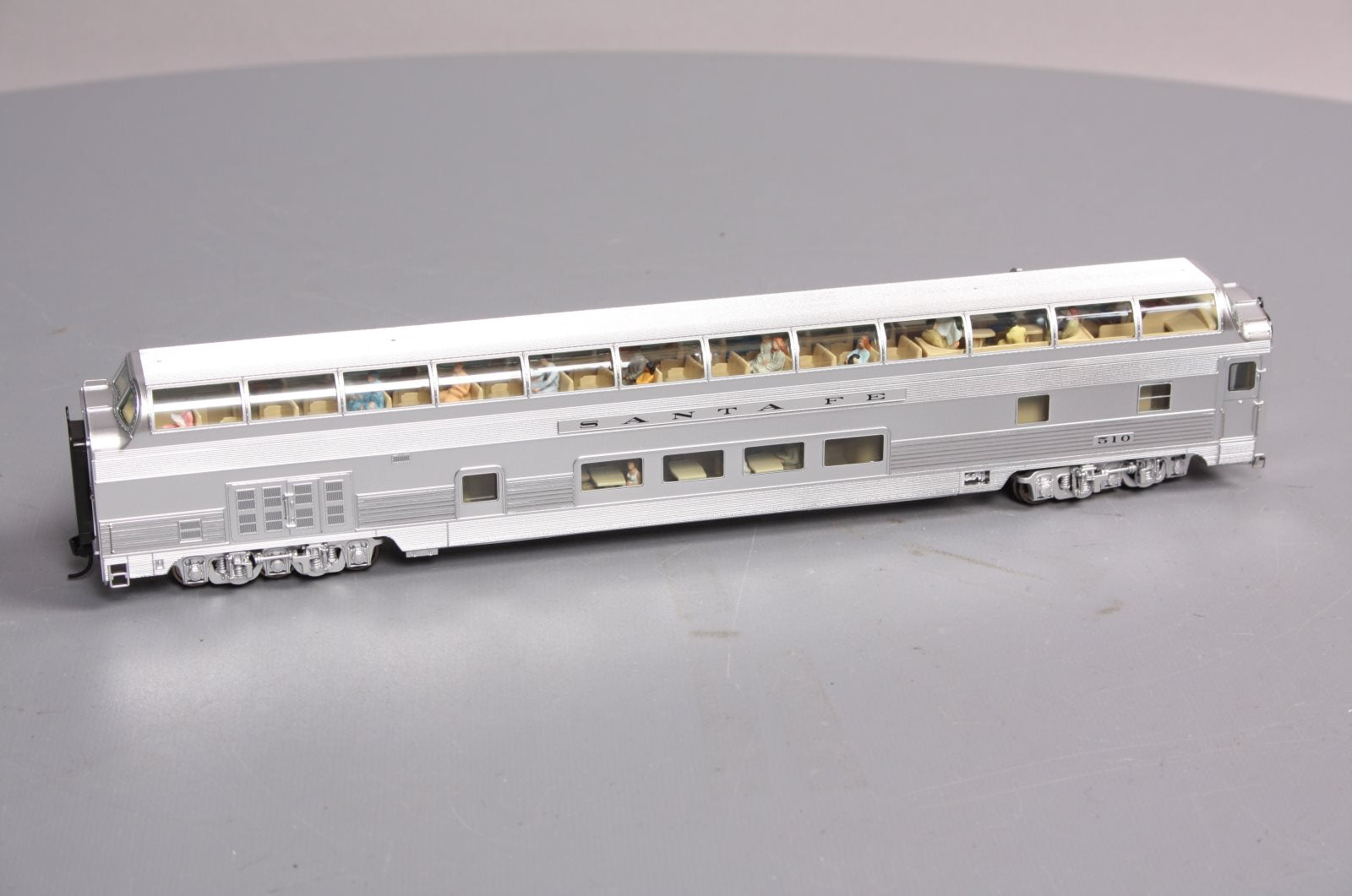 Walthers 920-9472 HO Scale Santa Fe El Capitan 85' Budd Big Dome Bar Lounge #510
