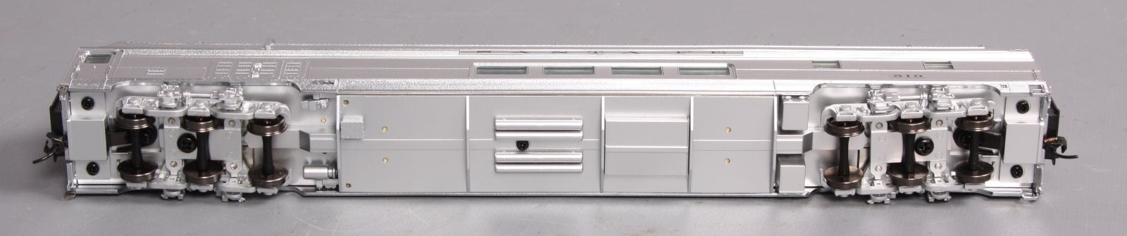 Walthers 920-9472 HO Scale Santa Fe El Capitan 85' Budd Big Dome Bar Lounge #510