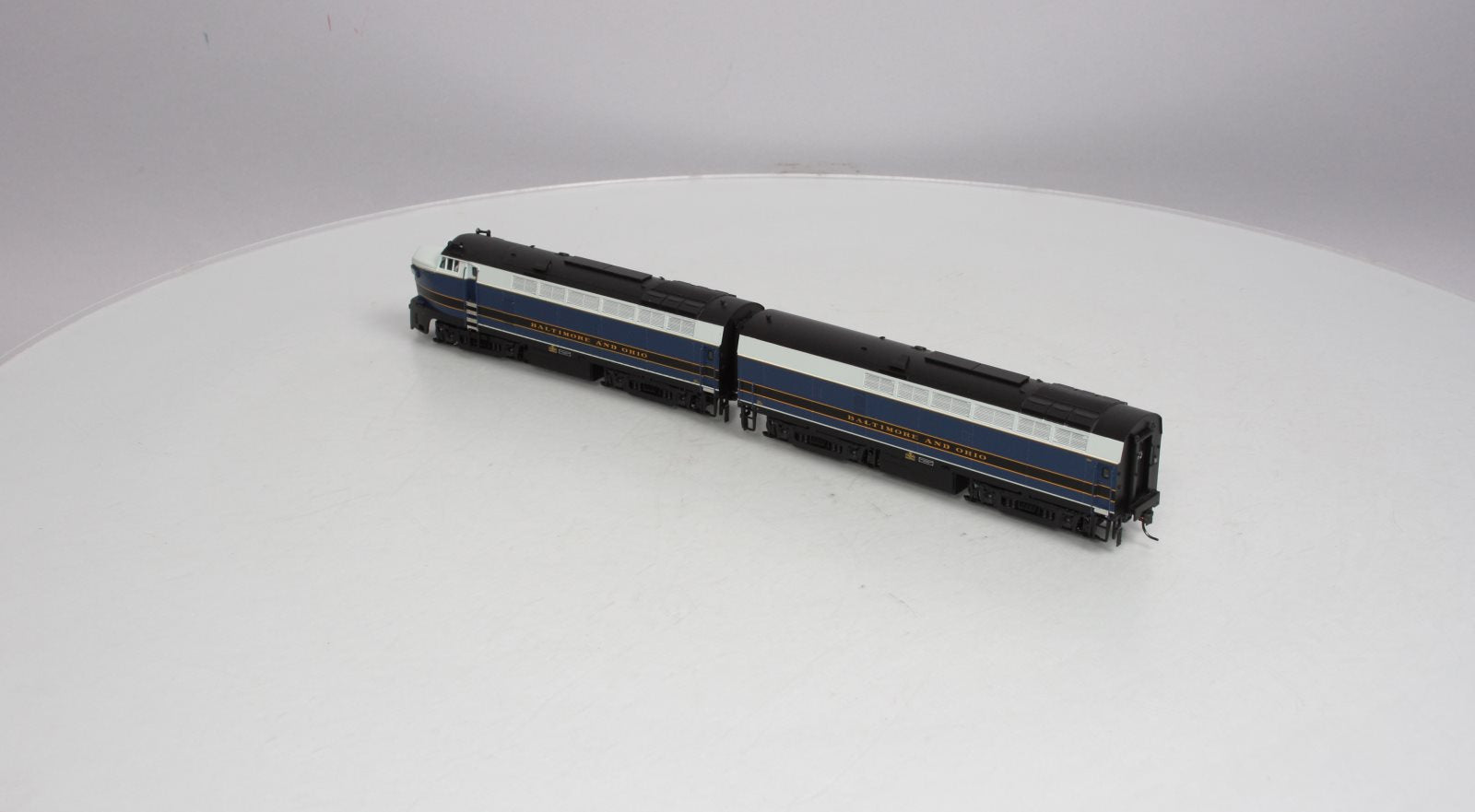 Broadway Limited 4060 HO B&O Baldwin Sharknose RF-16 A/B Diesel Locomotive
