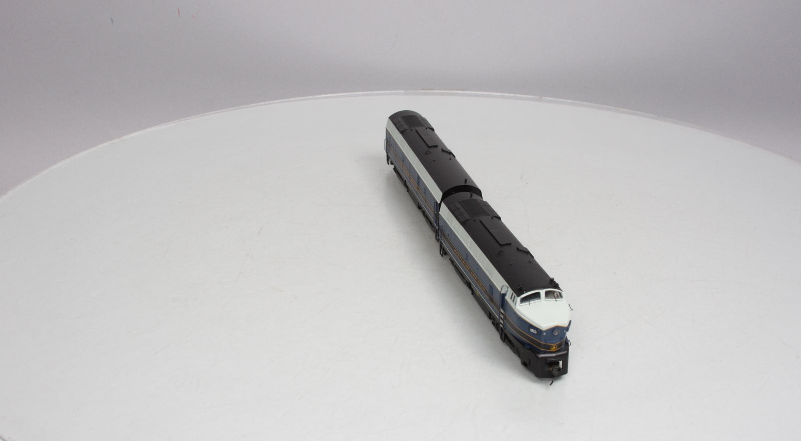Broadway Limited 4060 HO B&O Baldwin Sharknose RF-16 A/B Diesel Locomotive