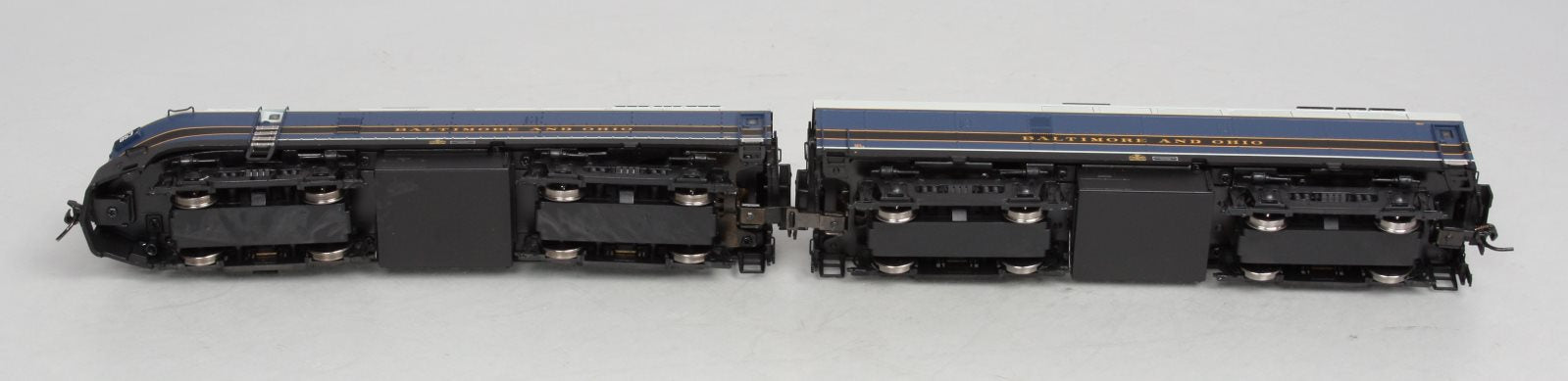 Broadway Limited 4060 HO B&O Baldwin Sharknose RF-16 A/B Diesel Locomotive