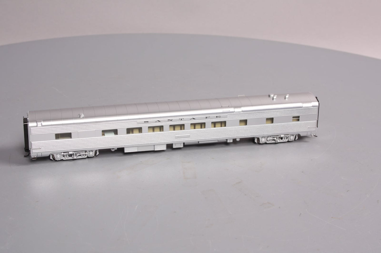 Walthers 920-9349 Santa Fe SF Chief Deluxe 85' P-S Lunch Counter Diner Dormitory