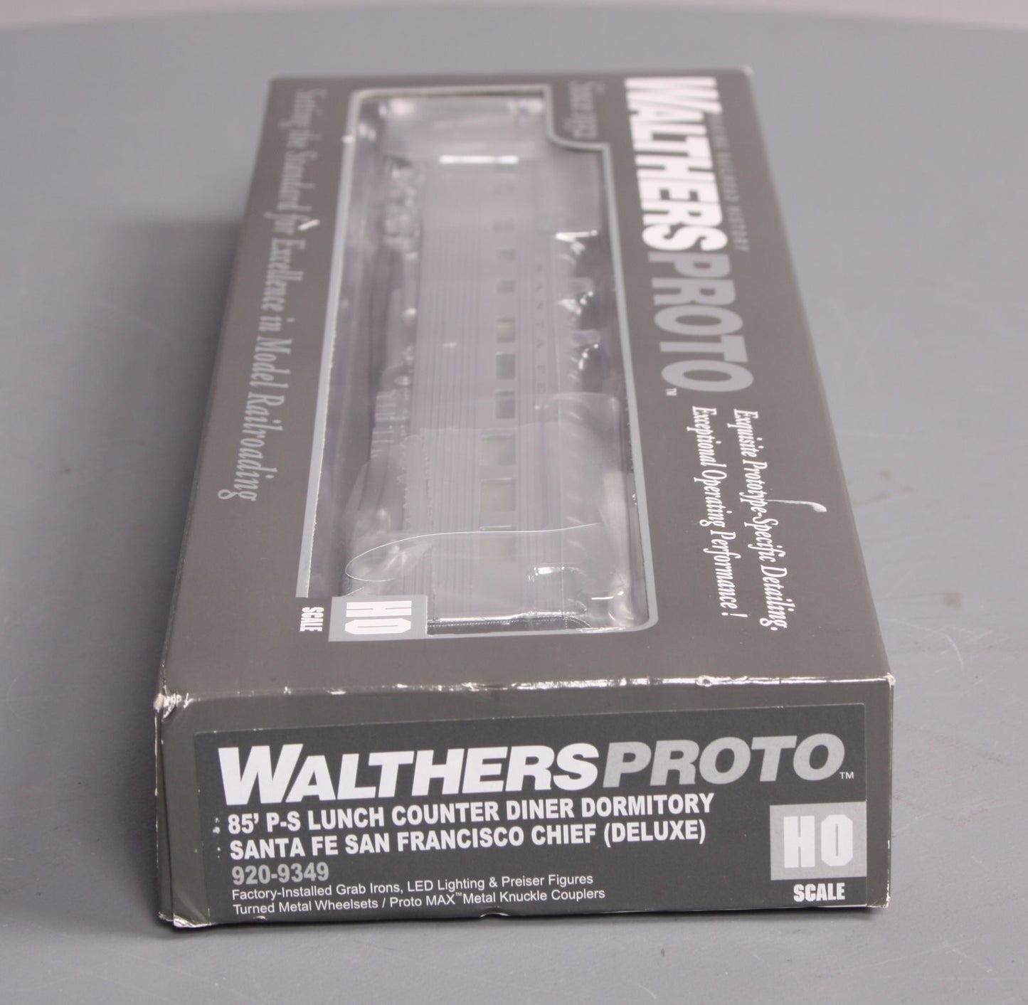 Walthers 920-9349 Santa Fe SF Chief Deluxe 85' P-S Lunch Counter Diner Dormitory