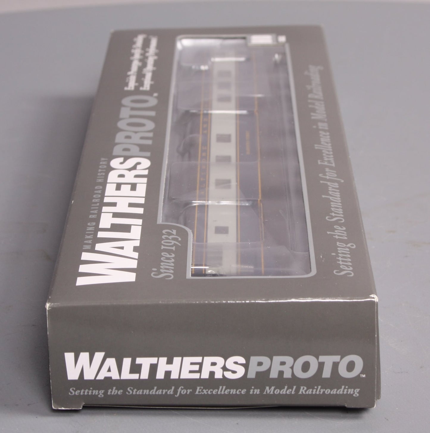 Walthers 920-9410 HO B&O 85' PS Bag-Dorm-Coffee Shop-Lounge