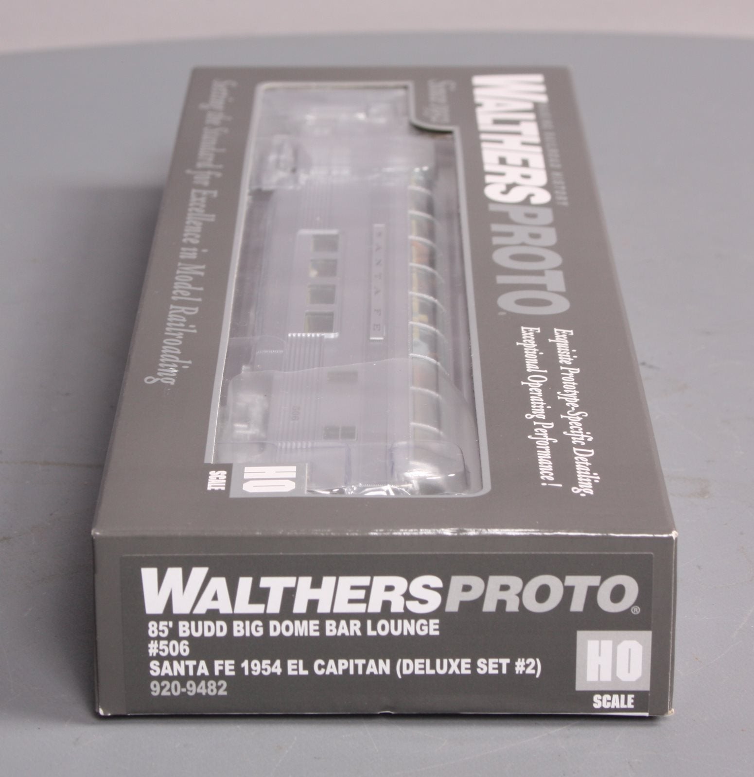 Walthers 920-9482 HO Santa Fe 1954 El Capitan Budd Big Dome Bar Lounge #506