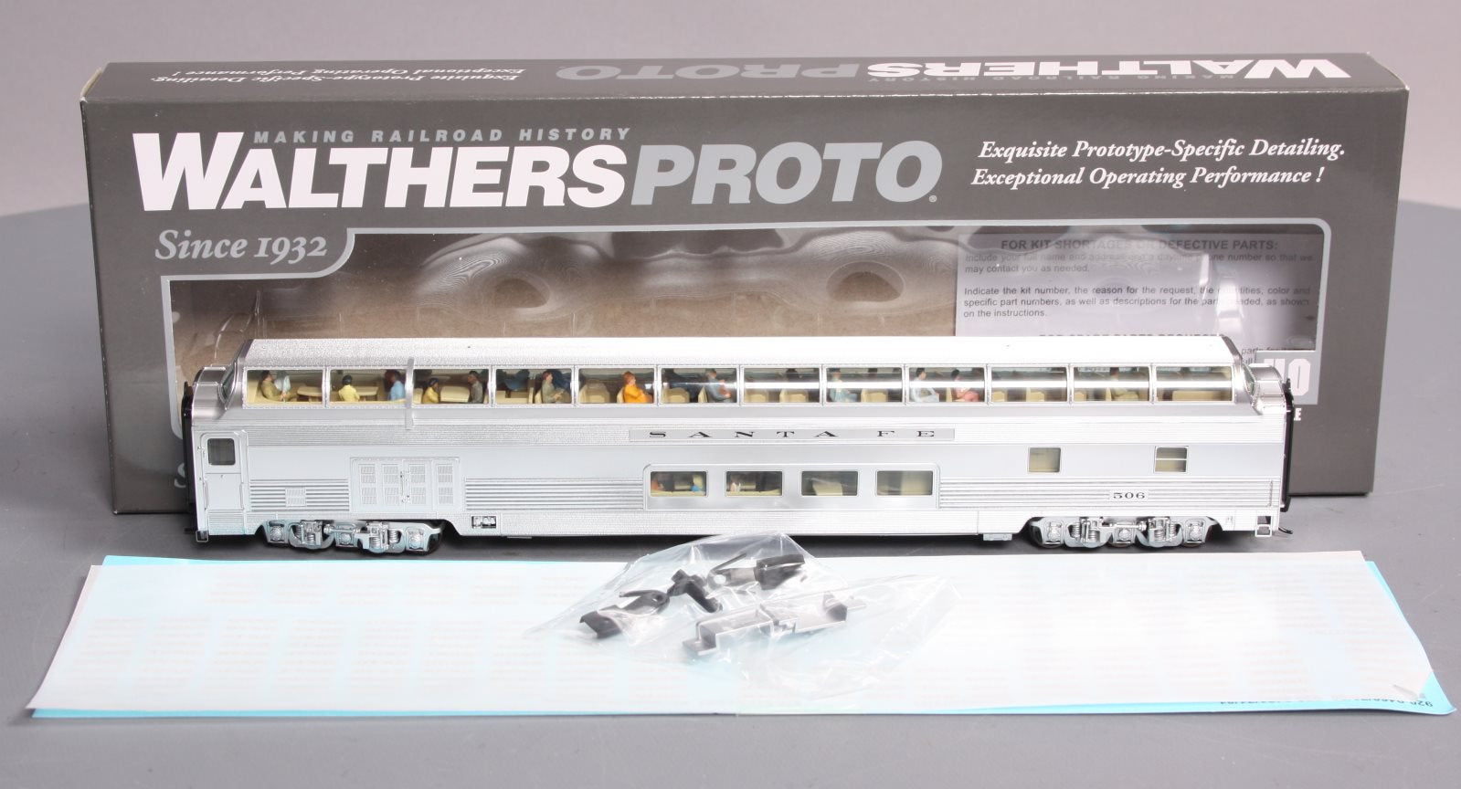 Walthers 920-9482 HO Santa Fe 1954 El Capitan Budd Big Dome Bar Lounge #506