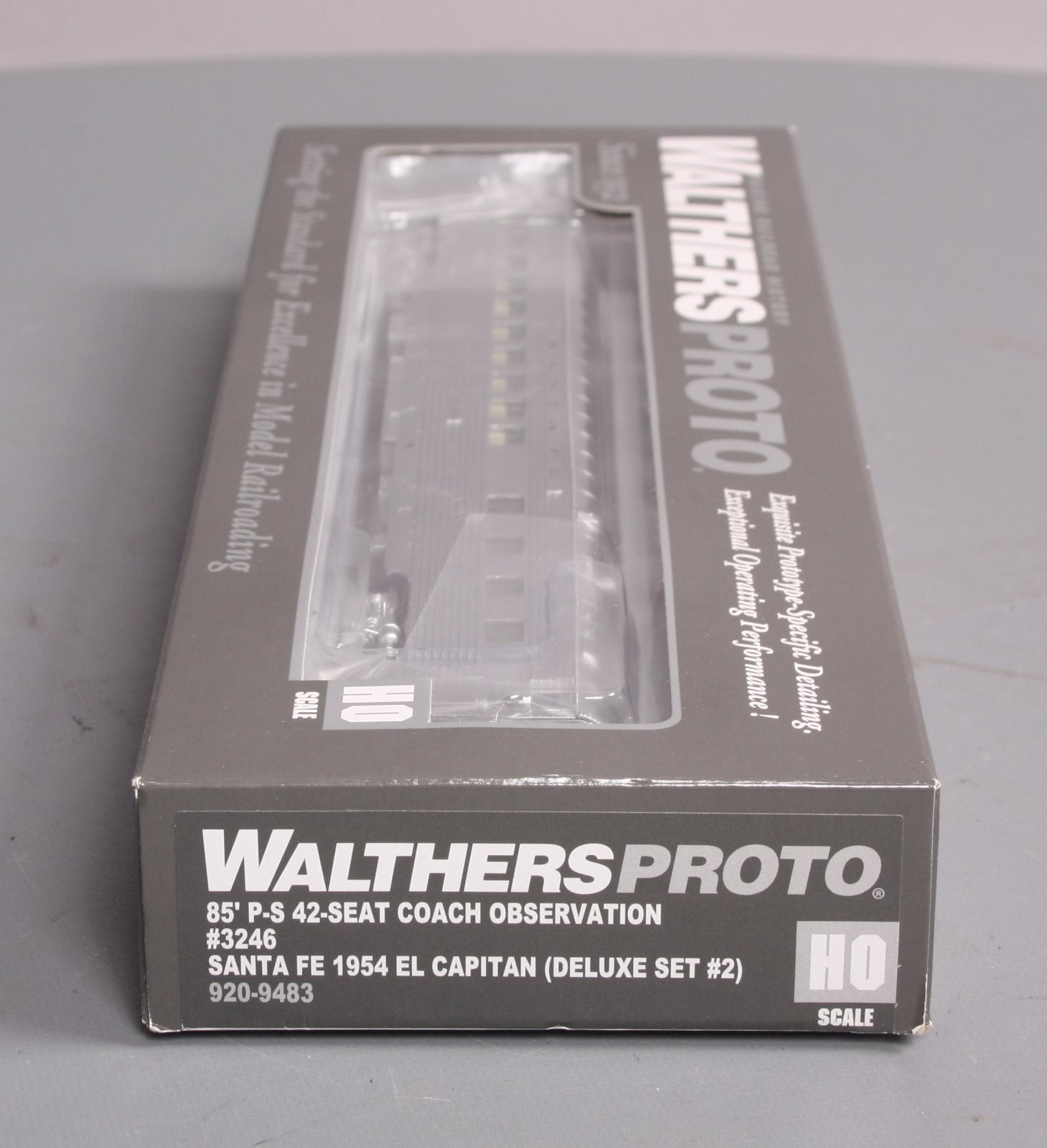 Walthers 920-9483 HO Santa Fe El Capitan 85' P-S 42-Seat Coach Observation #3246