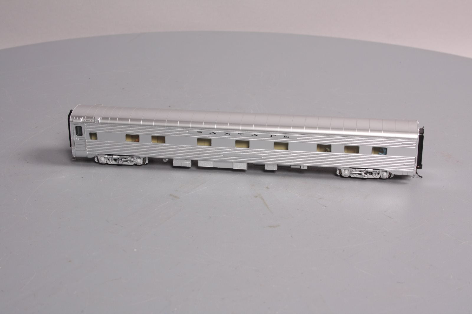 Walthers 920-9342 San Francisco Chief 85' P-S 10-3-2 Sleeper, Santa Fe (Deluxe)