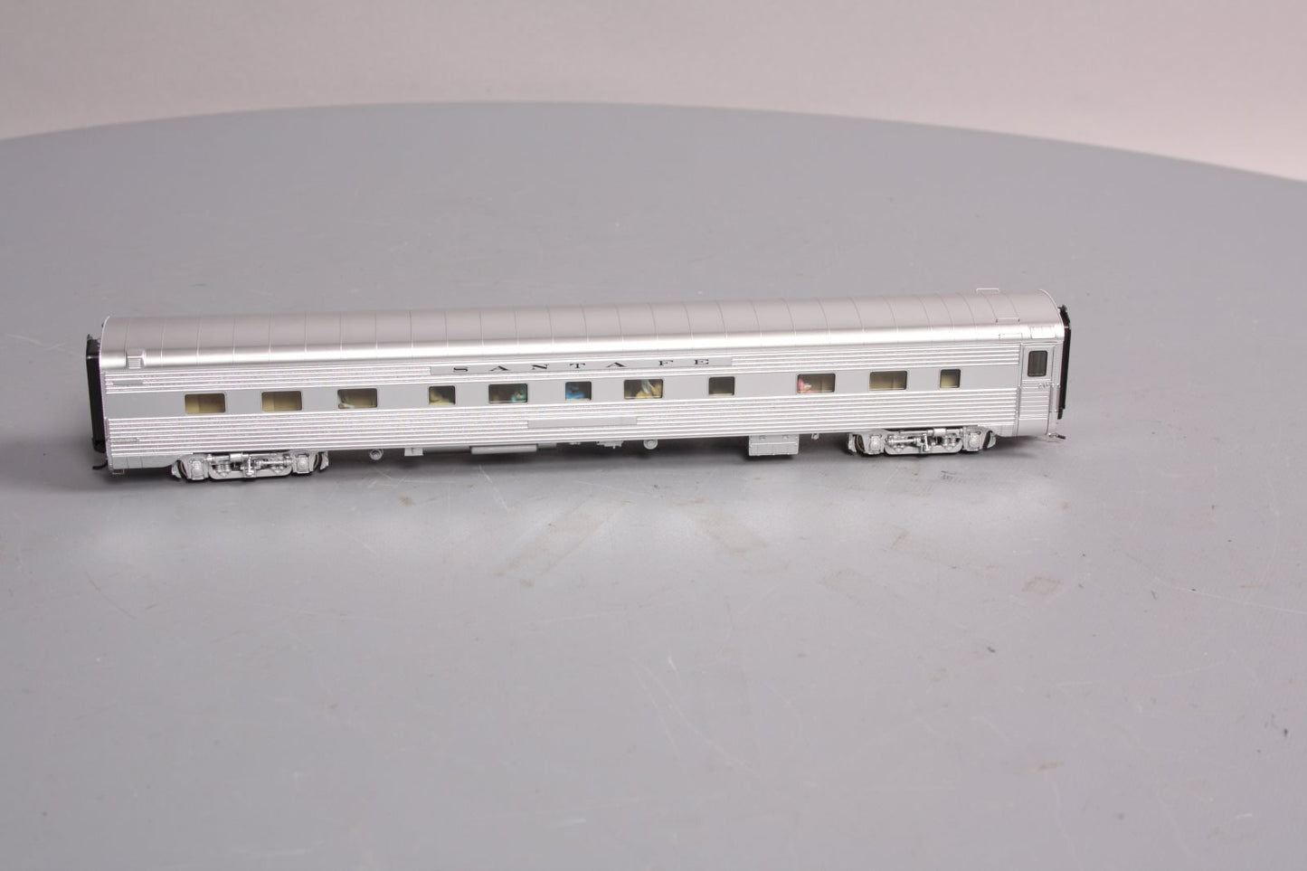 Walthers 920-9342 San Francisco Chief 85' P-S 10-3-2 Sleeper, Santa Fe (Deluxe)