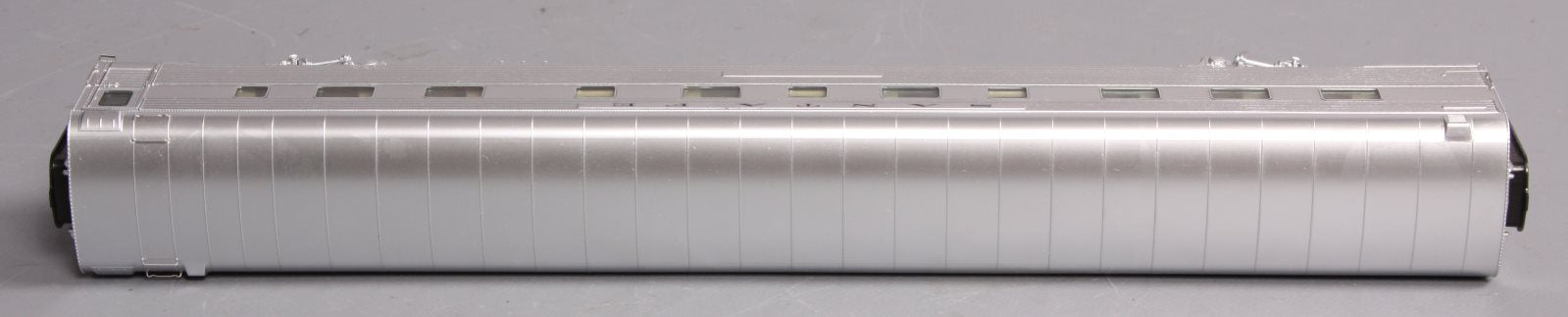 Walthers 920-9342 San Francisco Chief 85' P-S 10-3-2 Sleeper, Santa Fe (Deluxe)
