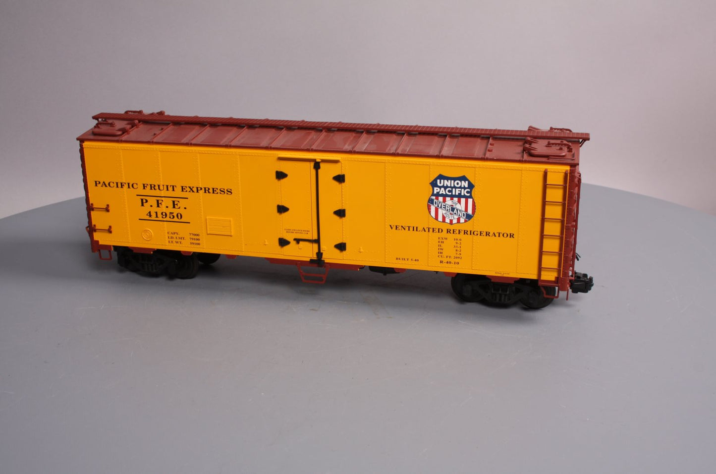 USA Trains 16521 G Union Pacific Overland 40' Refrigerator Car #41950