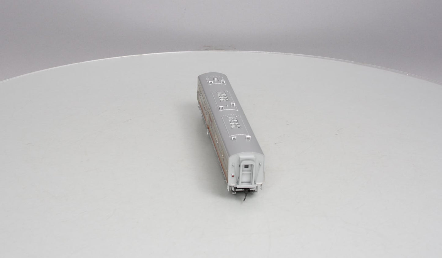 Broadway Limited 4537 HO ATSF EMC E1 B-Unit with Sound Diesel Locomotive #3A
