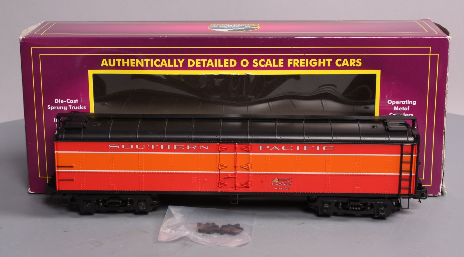 MTH 20-94181 O Gauge Southern Pacific R50B Express Reefer Car #6673