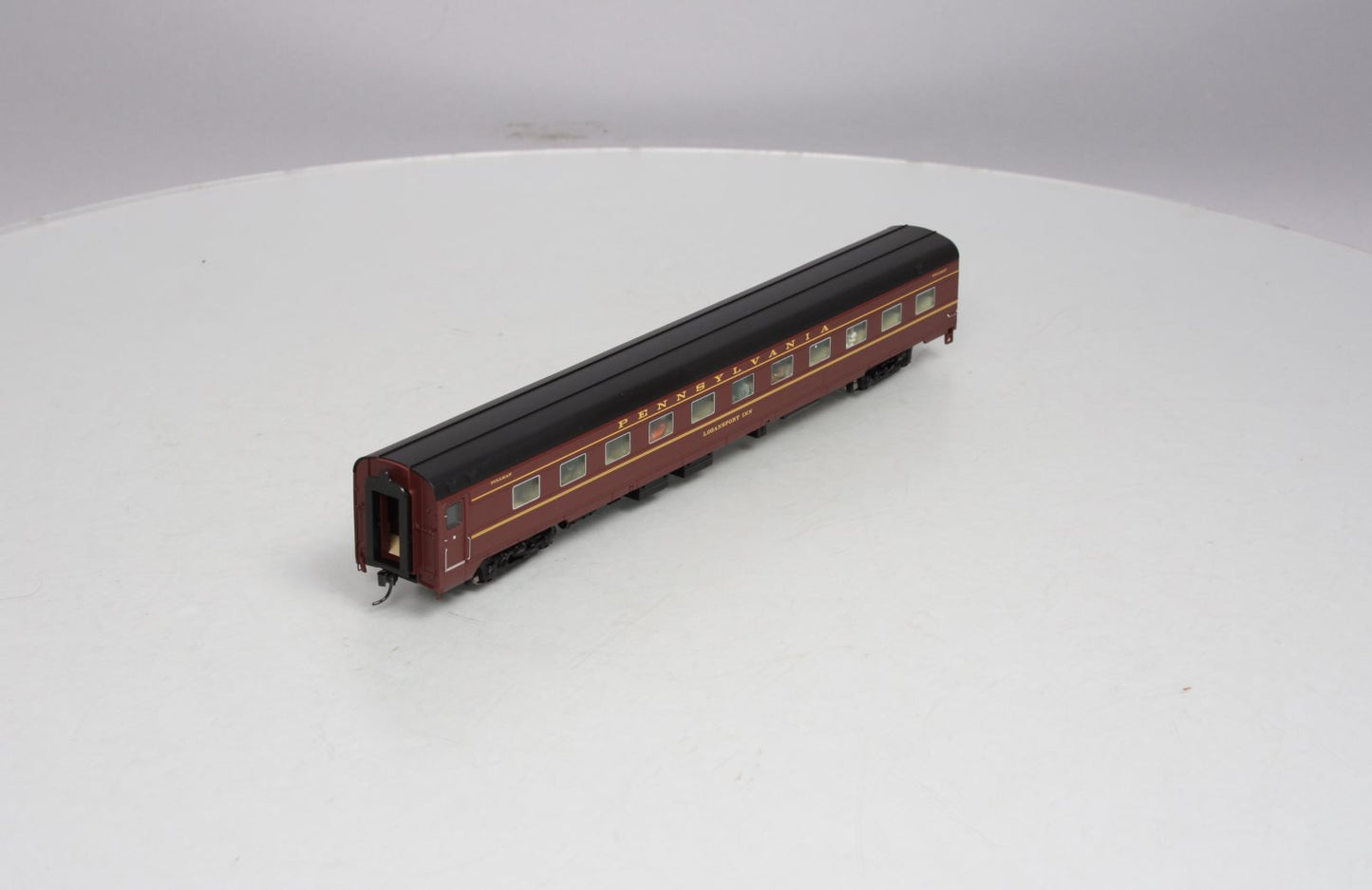 Walthers 920-9261 HO Scale 85' Budd 21-Roomette Sleeper Car