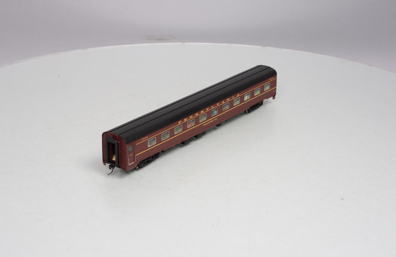 Walthers 920-9261 HO Scale 85' Budd 21-Roomette Sleeper Car