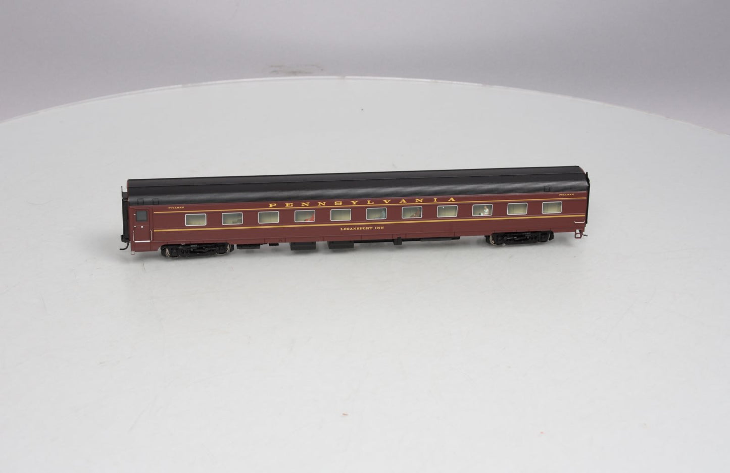 Walthers 920-9261 HO Scale 85' Budd 21-Roomette Sleeper Car