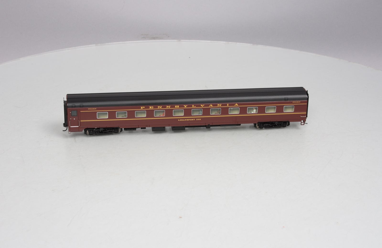 Walthers 920-9261 HO Scale 85' Budd 21-Roomette Sleeper Car