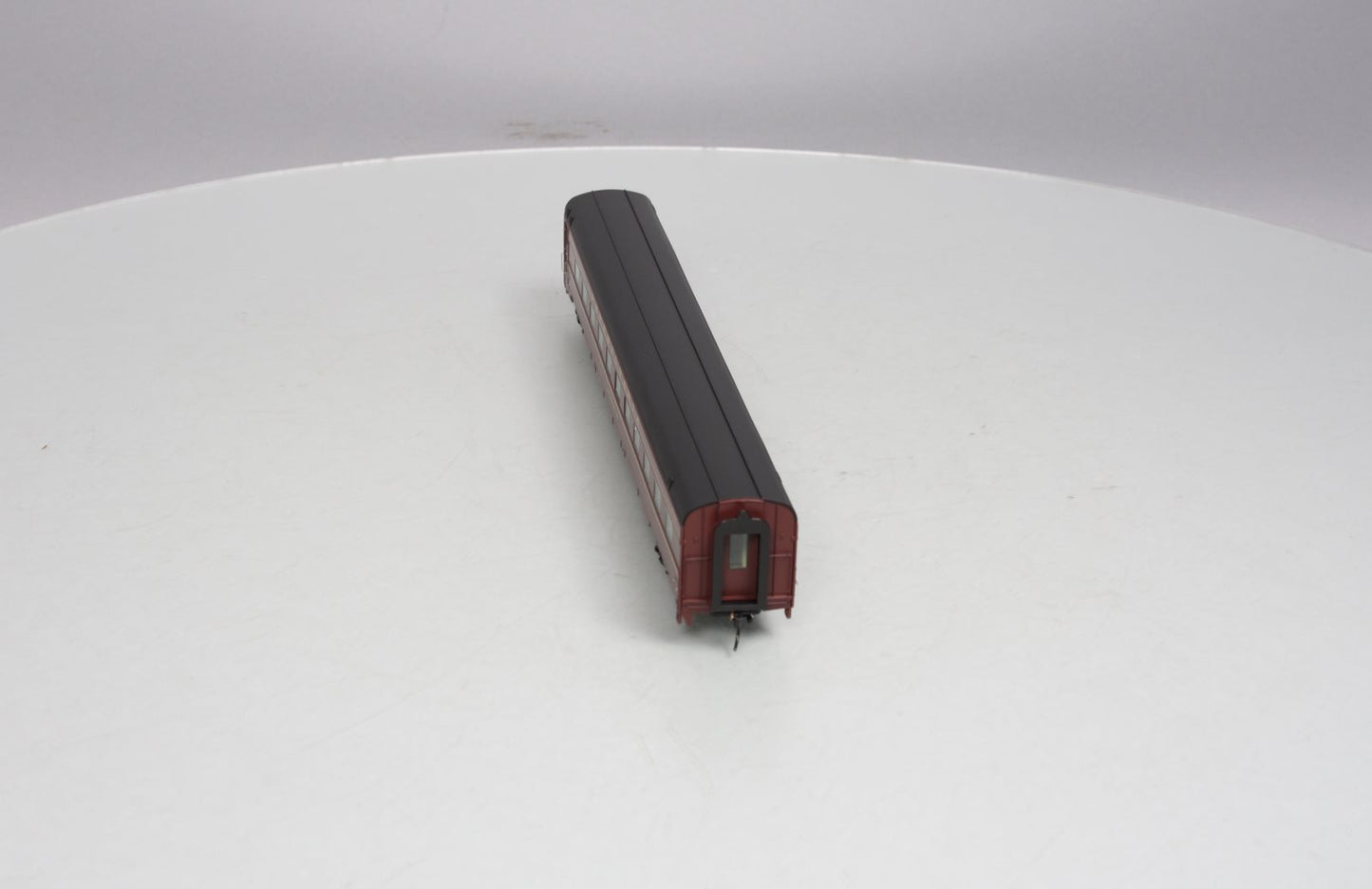 Walthers 920-9261 HO Scale 85' Budd 21-Roomette Sleeper Car