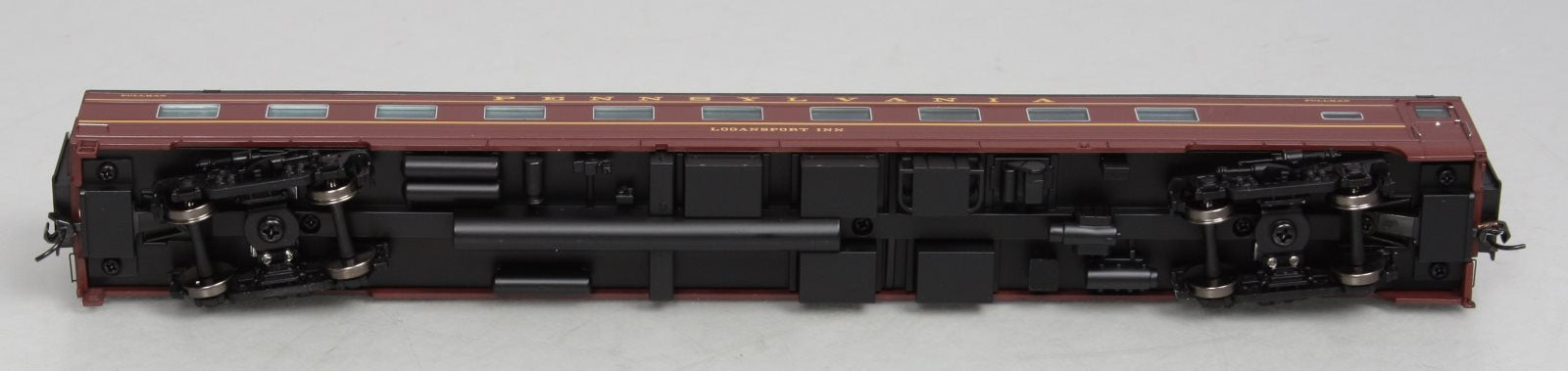 Walthers 920-9261 HO Scale 85' Budd 21-Roomette Sleeper Car