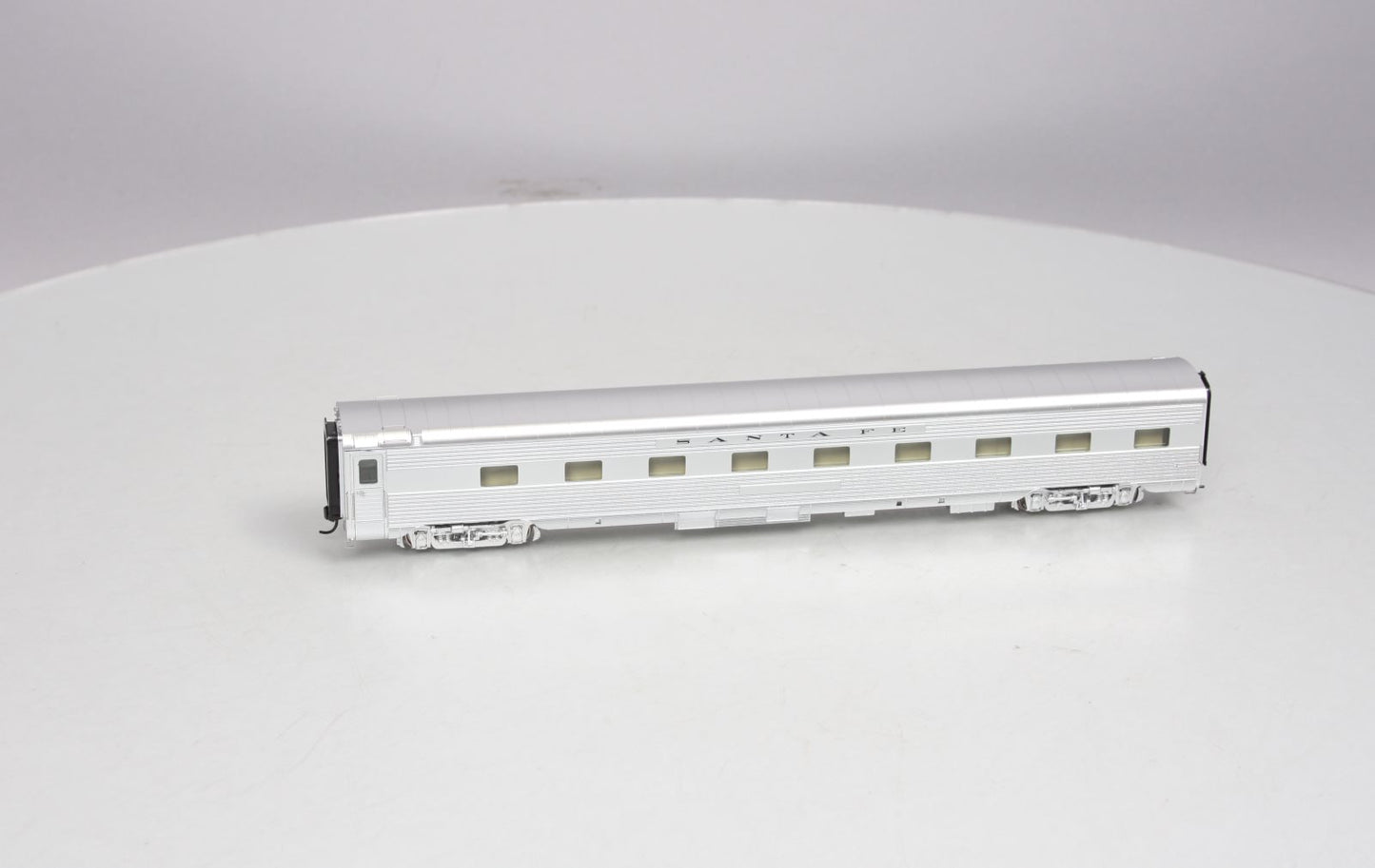 Walthers 920-9005 HO ATSF 85' PS Series 4-4-2 Sleeper
