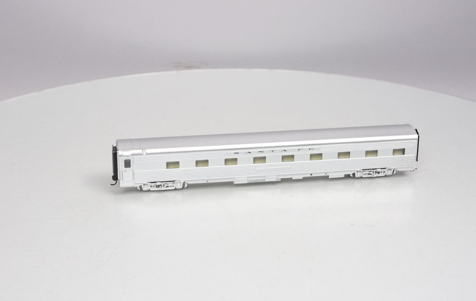 Walthers 920-9005 HO ATSF 85' PS Series 4-4-2 Sleeper