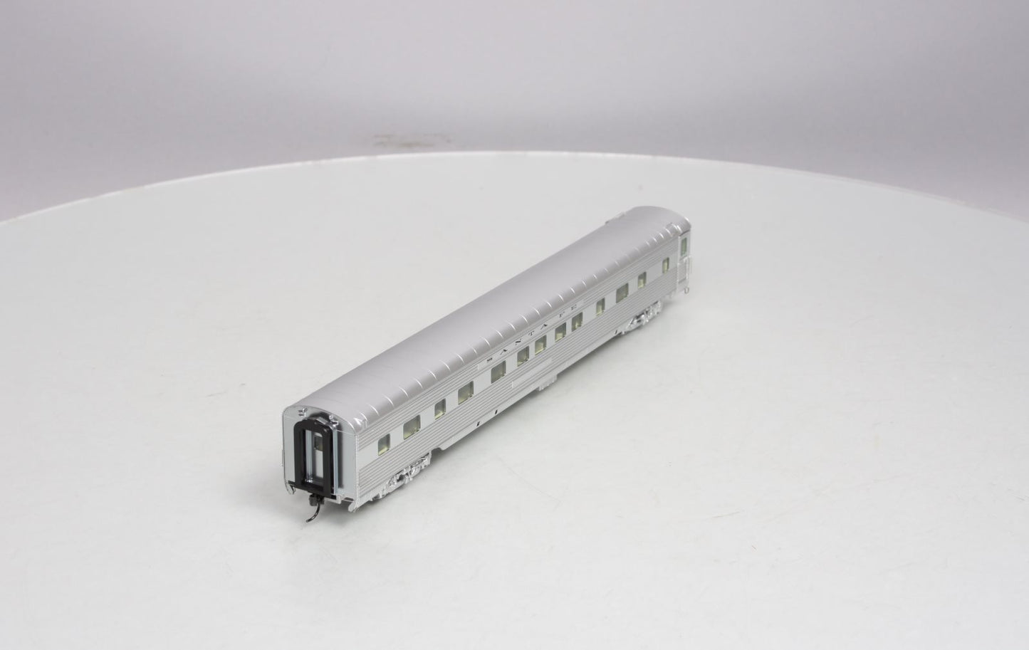 Walthers 920-9005 HO ATSF 85' PS Series 4-4-2 Sleeper