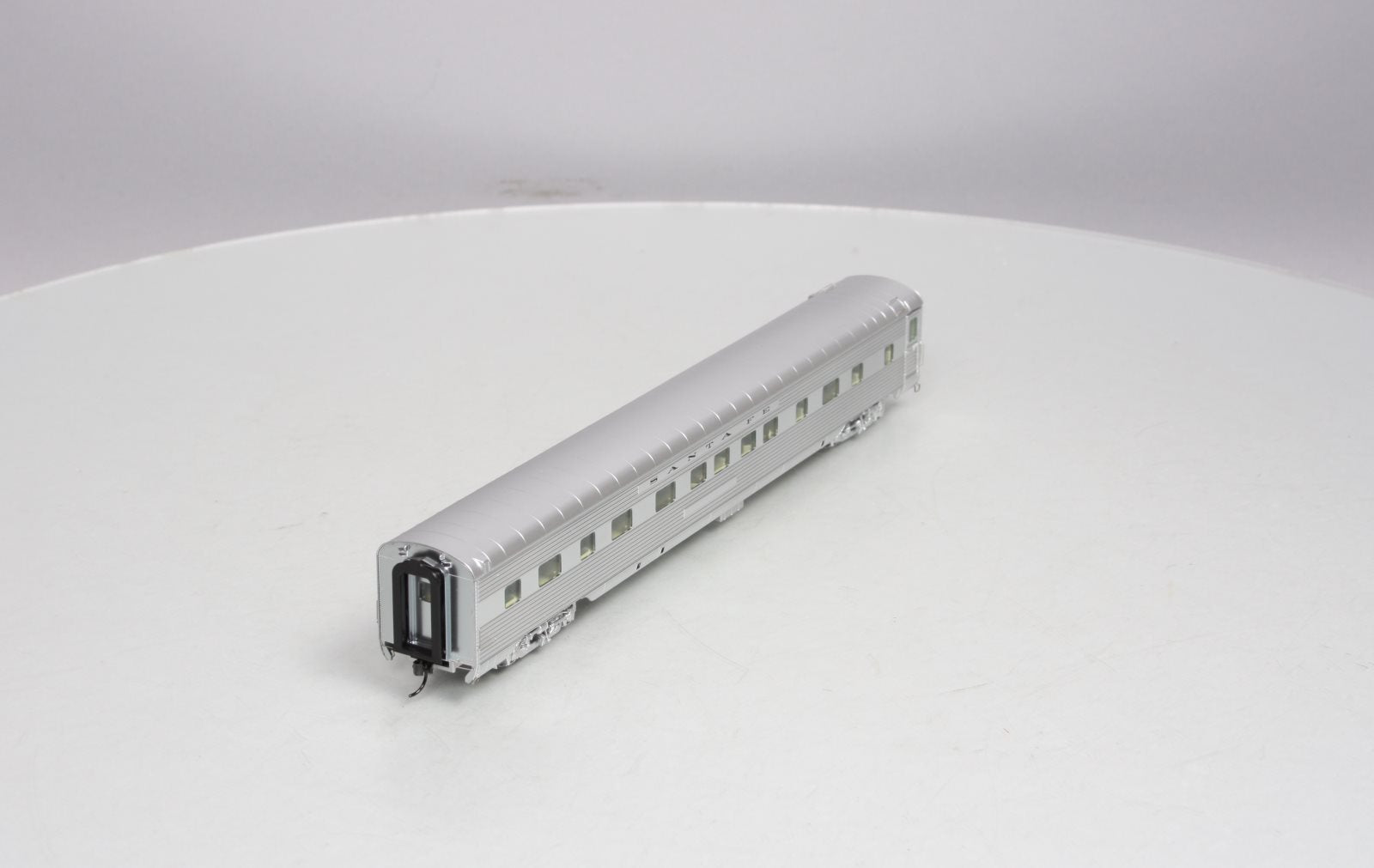 Walthers 920-9005 HO ATSF 85' PS Series 4-4-2 Sleeper