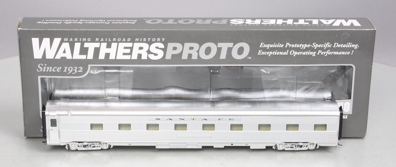 Walthers 920-9005 HO ATSF 85' PS Series 4-4-2 Sleeper