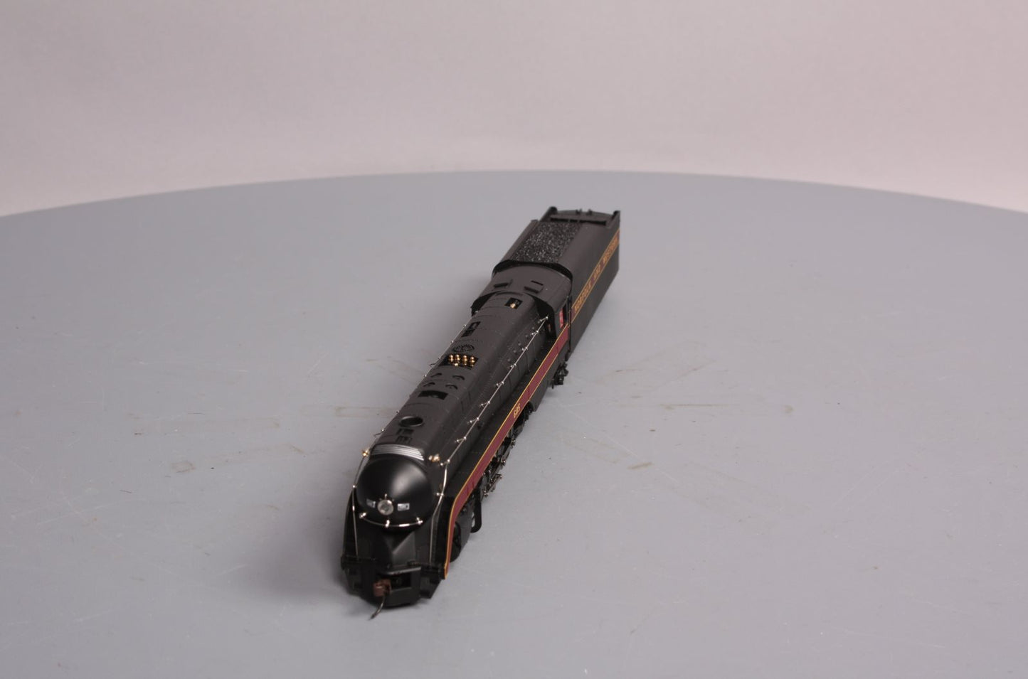Broadway Limited 2552 HO Norfolk & Western Class J 4-8-4 Paragon2™ #605