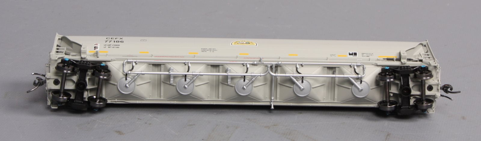 BLMA Models 54017 HO CEFX 5660 Covered Hopper #77186