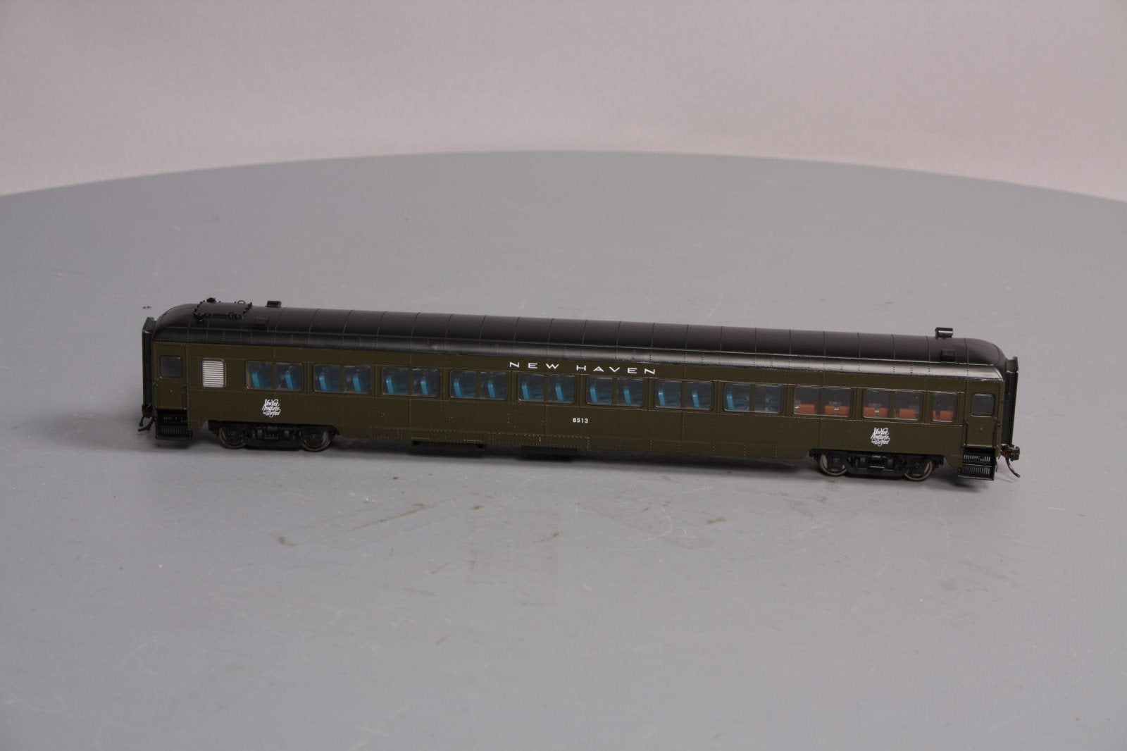 Rapido Trains 109104 HO New Haven 10-Window Smoker Coach #8513