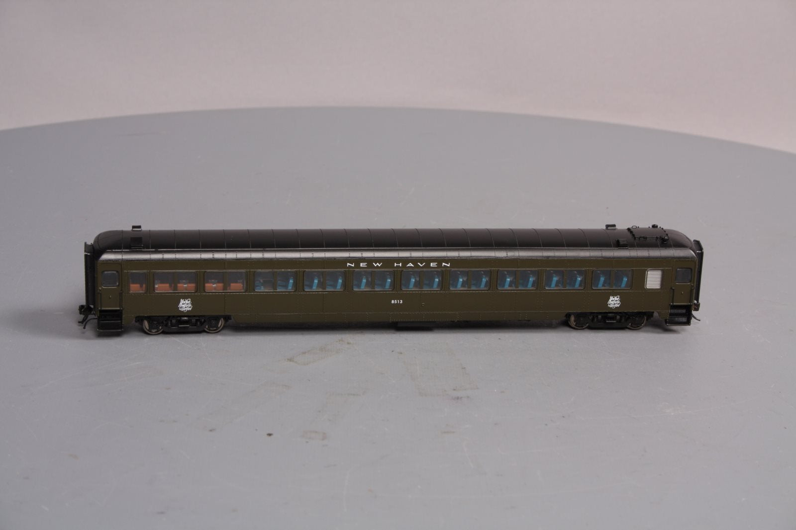 Rapido Trains 109104 HO New Haven 10-Window Smoker Coach #8513