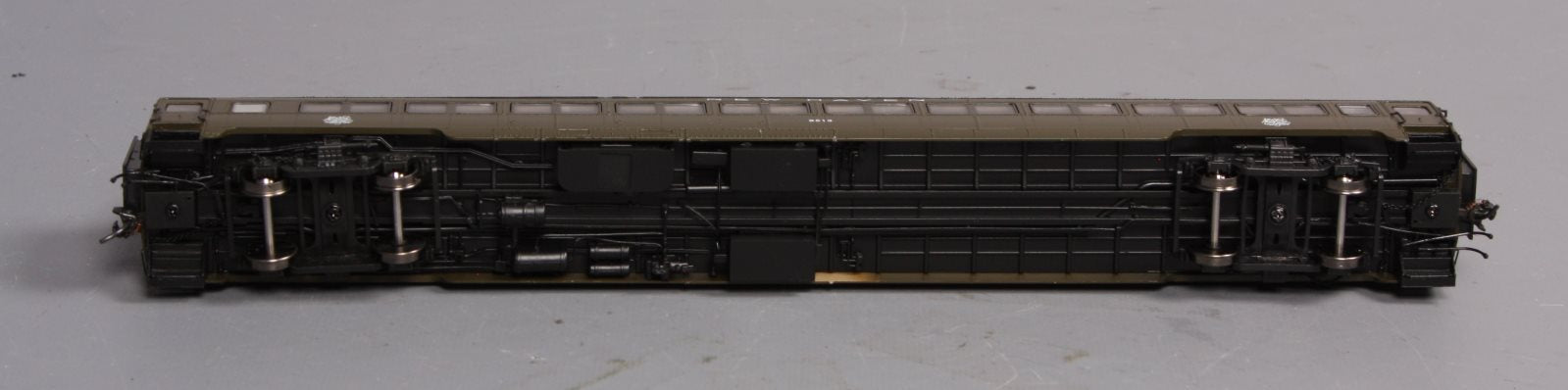 Rapido Trains 109104 HO New Haven 10-Window Smoker Coach #8513