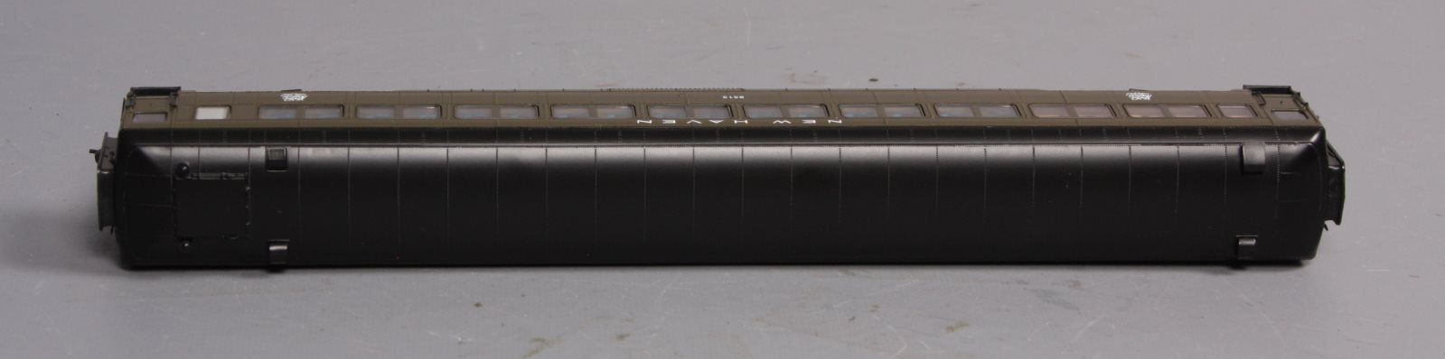 Rapido Trains 109104 HO New Haven 10-Window Smoker Coach #8513