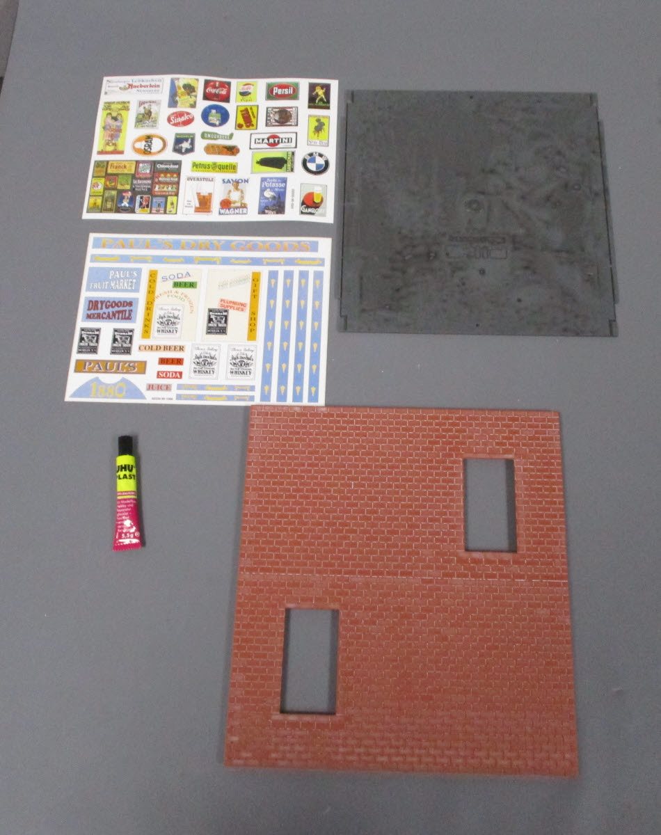 Piko 62220 G Scale Paul's Dry Goods Building Kit