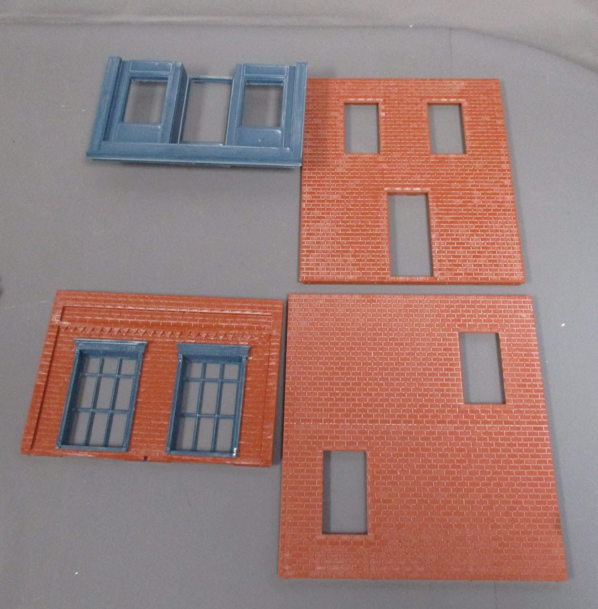 Piko 62220 G Scale Paul's Dry Goods Building Kit