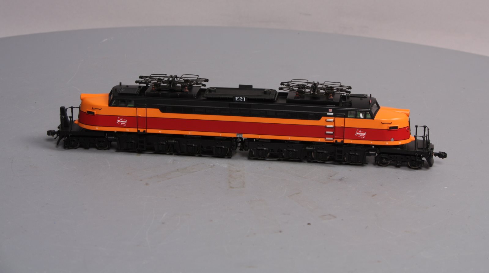 MTH 80-2038-1 HO Scale Milwaukee Road Little Joe Electric with Proto-Sound 3.0