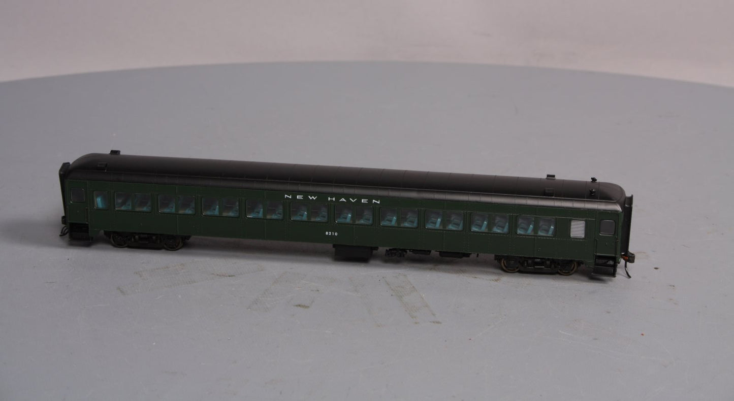Rapido Trains 109027 HO New Haven 10-Window Coach #8210