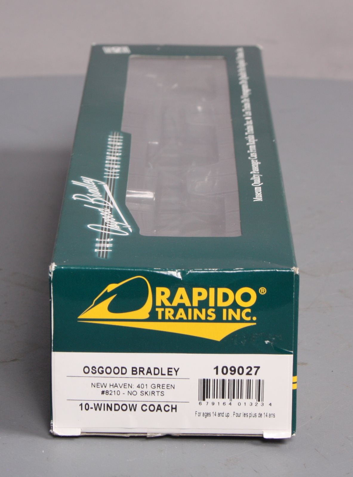 Rapido Trains 109027 HO New Haven 10-Window Coach #8210