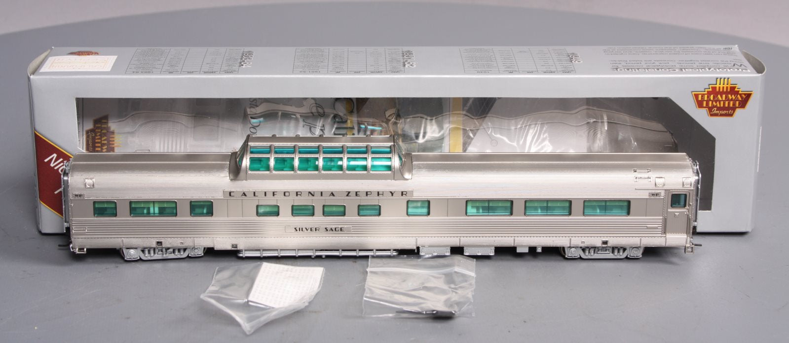 Broadway Limited 1499 HO Western Pacific California Zephyr Vista Dome Car #814