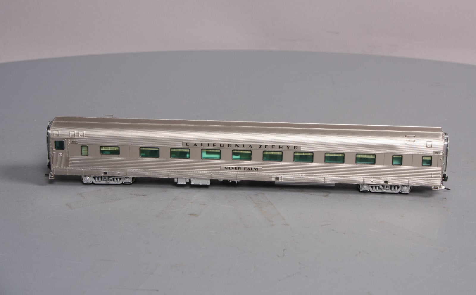 Broadway Limited 532 HO Scale WP 16-Section Sleeper 