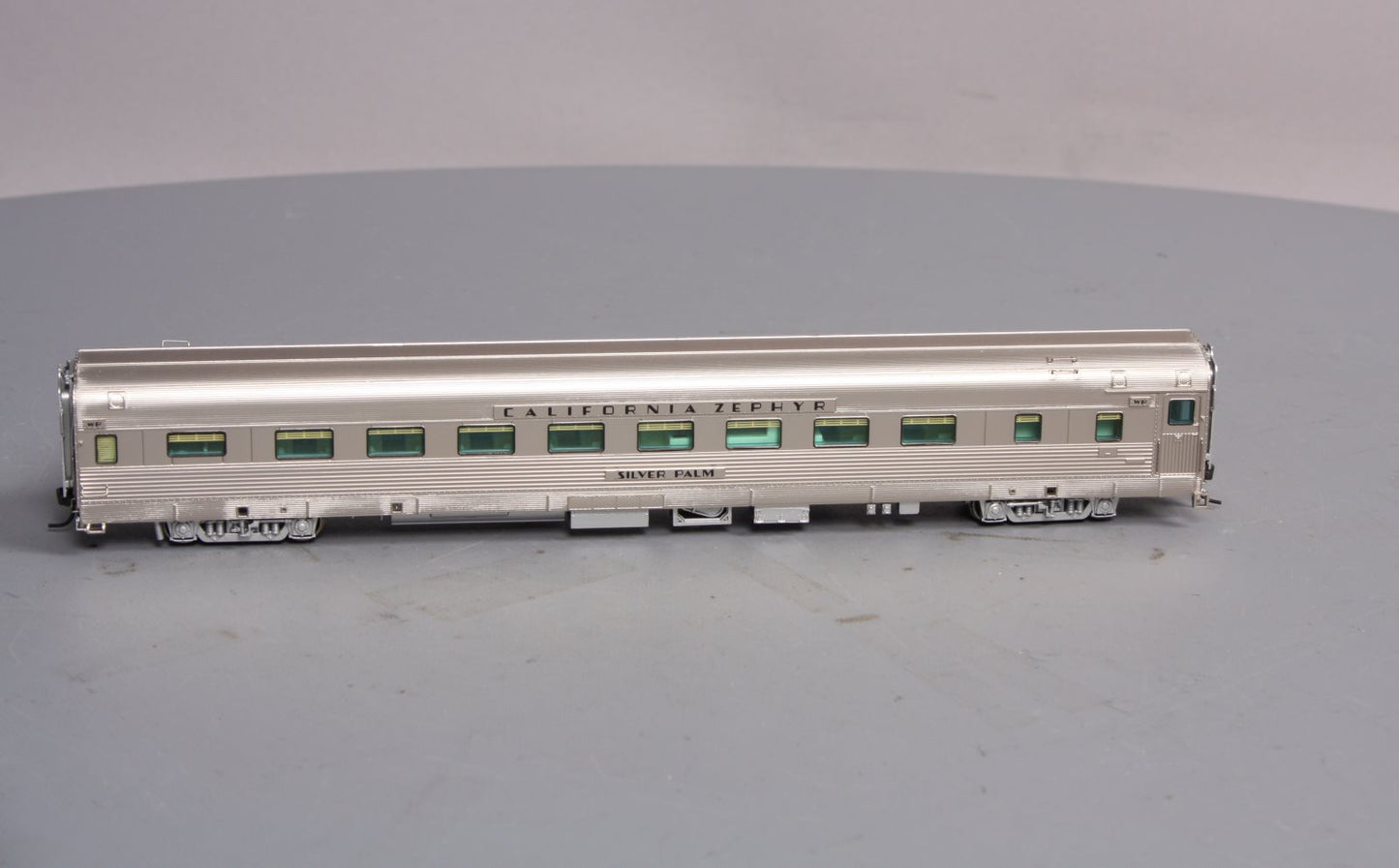 Broadway Limited 532 HO Scale WP 16-Section Sleeper "Silver Palm" #871