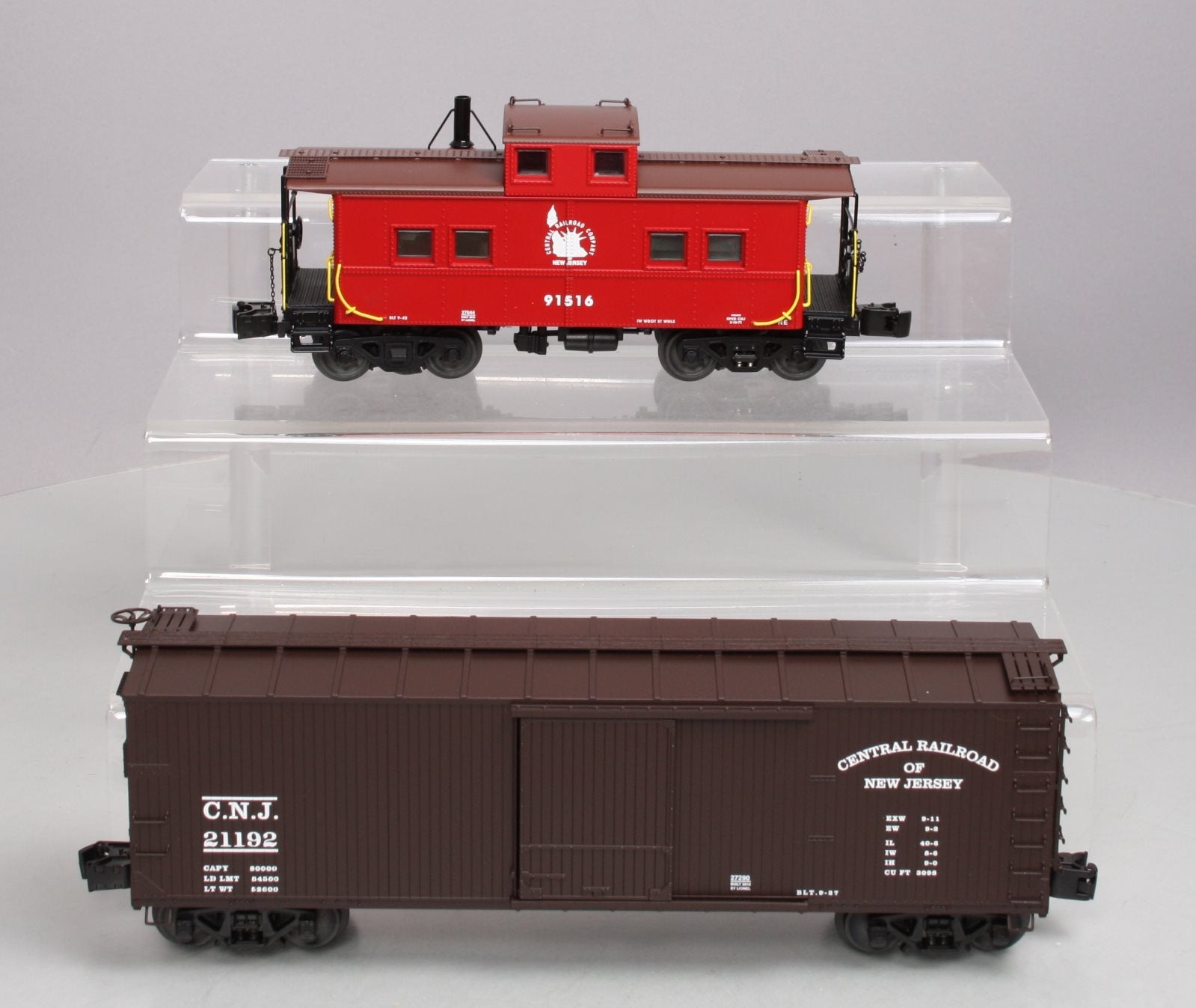 Lionel 6-27289 O Gauge Jersey Central Caboose and Double Sheath Boxcar 2-Pack