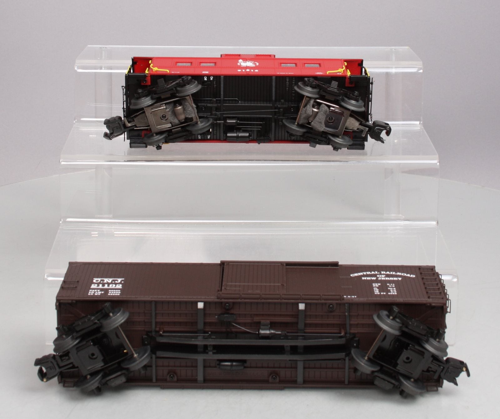 Lionel 6-27289 O Gauge Jersey Central Caboose and Double Sheath Boxcar 2-Pack